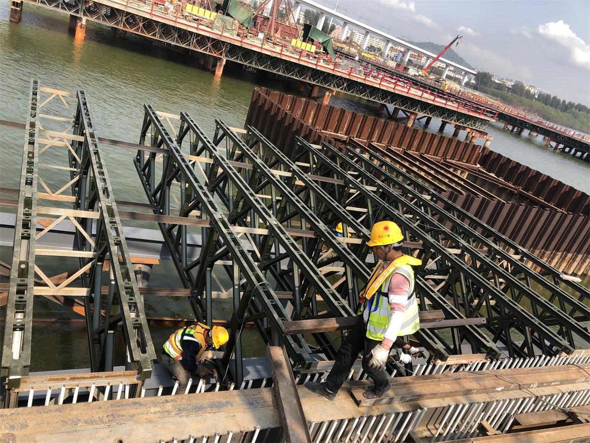 湖南浩潤路橋機(jī)械有限公司,郴州公路鋼橋設(shè)計(jì)制造加工,郴州鋼管樁橋梁設(shè)計(jì)制造加工 湖南浩潤路橋機(jī)械有限公司,郴州公路鋼橋設(shè)計(jì)制造加工,郴州鋼管樁橋梁設(shè)計(jì)制造加工