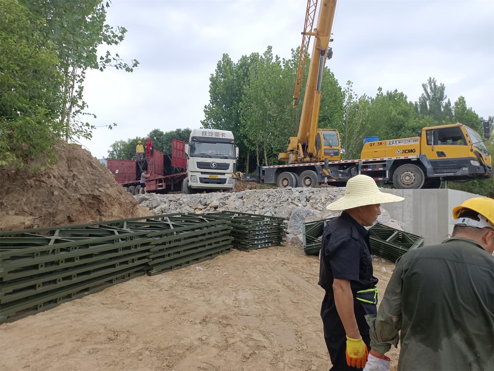 湖南浩潤路橋機械有限公司,郴州公路鋼橋設(shè)計制造加工,郴州鋼管樁橋梁設(shè)計制造加工 湖南浩潤路橋機械有限公司,郴州公路鋼橋設(shè)計制造加工,郴州鋼管樁橋梁設(shè)計制造加工