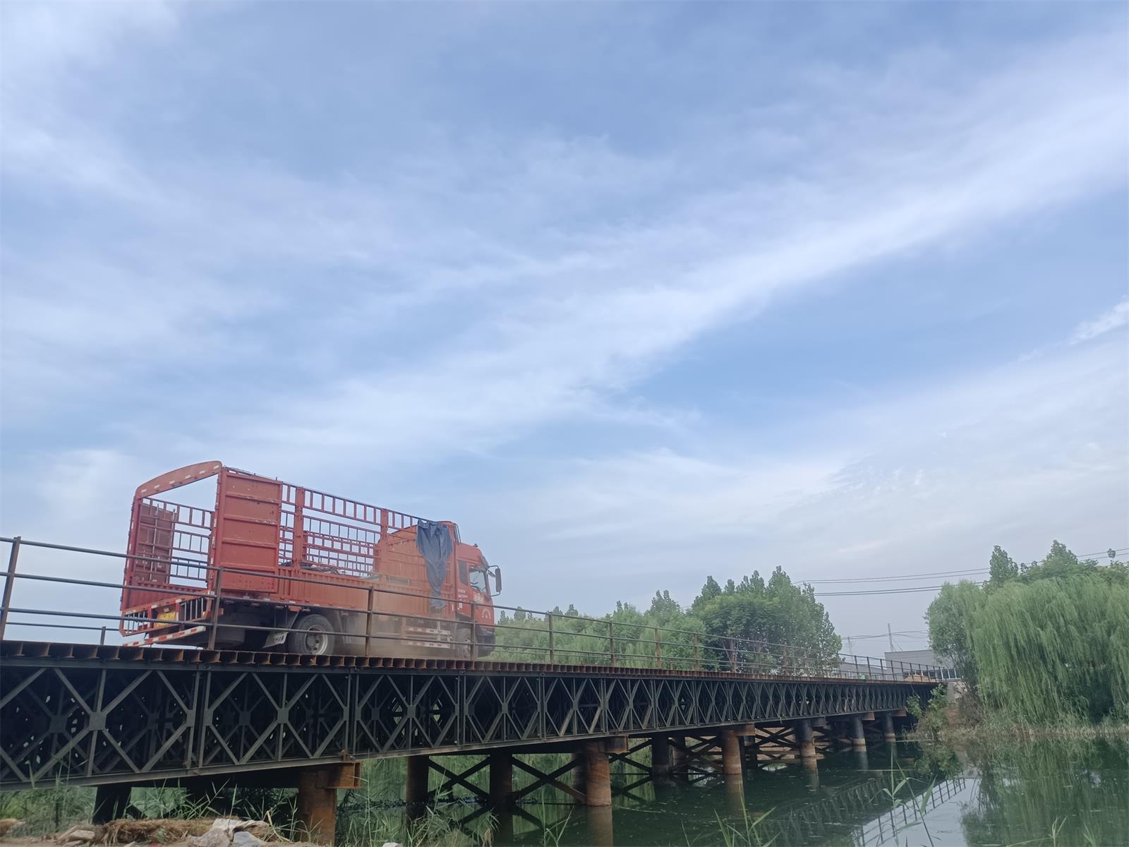 湖南浩潤路橋機械有限公司,郴州公路鋼橋設(shè)計制造加工,郴州鋼管樁橋梁設(shè)計制造加工 湖南浩潤路橋機械有限公司,郴州公路鋼橋設(shè)計制造加工,郴州鋼管樁橋梁設(shè)計制造加工