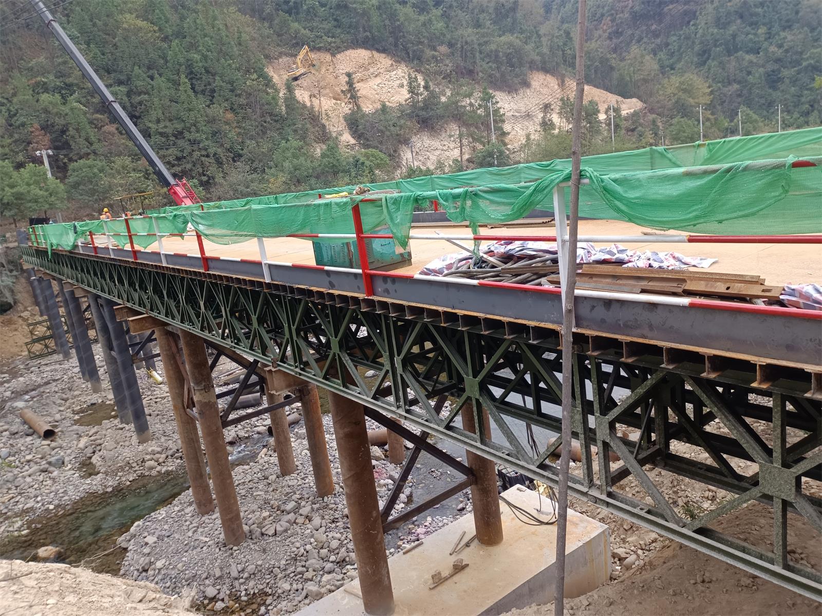 湖南浩潤(rùn)路橋機(jī)械有限公司,郴州公路鋼橋設(shè)計(jì)制造加工,郴州鋼管樁橋梁設(shè)計(jì)制造加工 湖南浩潤(rùn)路橋機(jī)械有限公司,郴州公路鋼橋設(shè)計(jì)制造加工,郴州鋼管樁橋梁設(shè)計(jì)制造加工