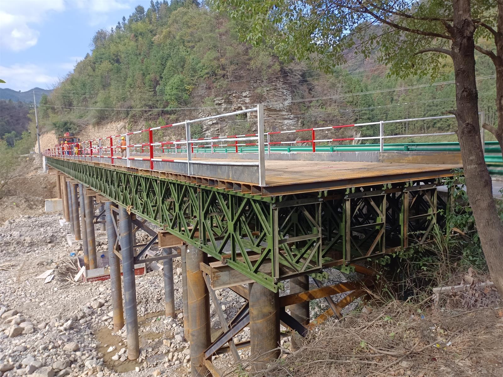 湖南浩潤(rùn)路橋機(jī)械有限公司,郴州公路鋼橋設(shè)計(jì)制造加工,郴州鋼管樁橋梁設(shè)計(jì)制造加工 湖南浩潤(rùn)路橋機(jī)械有限公司,郴州公路鋼橋設(shè)計(jì)制造加工,郴州鋼管樁橋梁設(shè)計(jì)制造加工